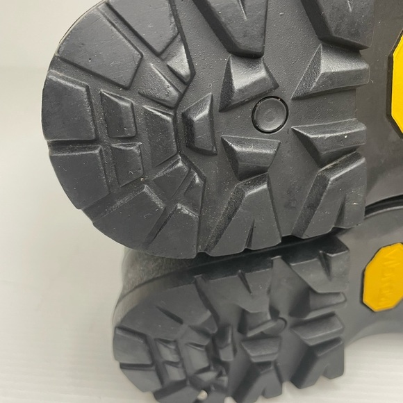 L.L. Bean Green Lace Up Boots - Picture 6 of 9